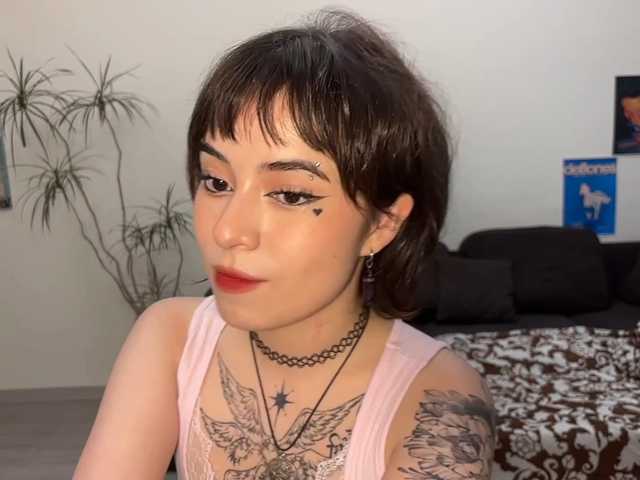 ShuPiela live cam on BongaCams