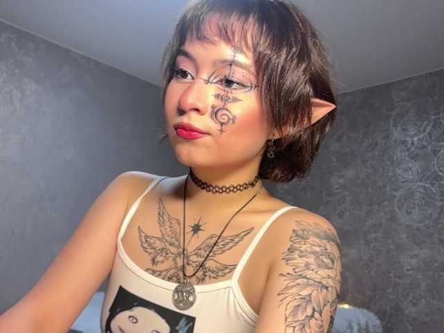 ShuPiela live cam on BongaCams