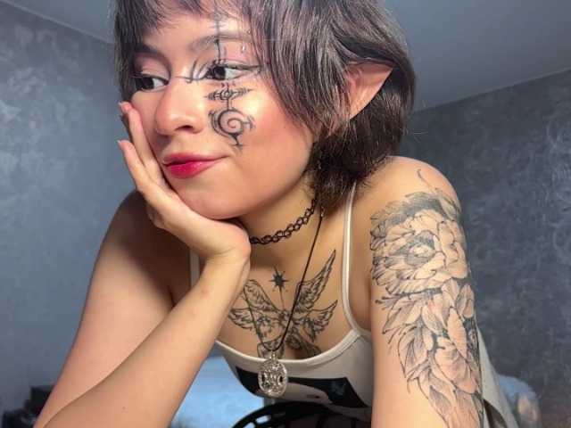 ShuPiela live webcam show