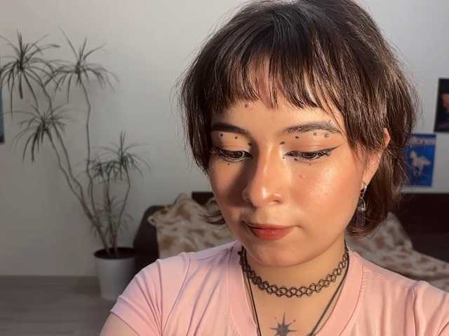 ShuPiela, en vivo ahora en BongaCams