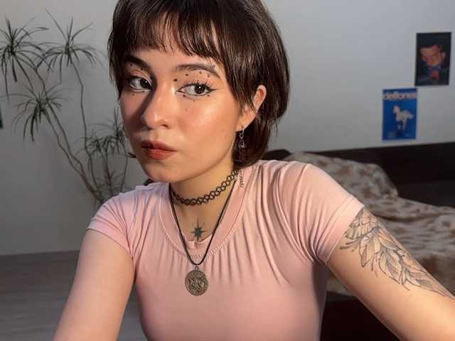 ShuPiela live cam on BongaCams