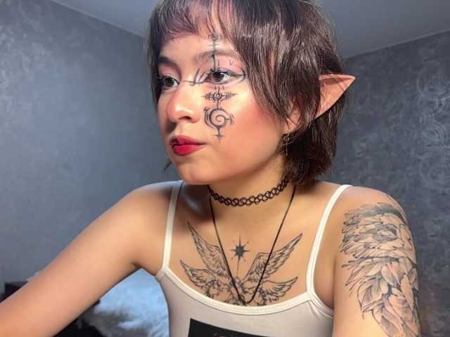 ShuPiela live cam on BongaCams