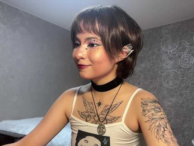 ShuPiela live cam on BongaCams