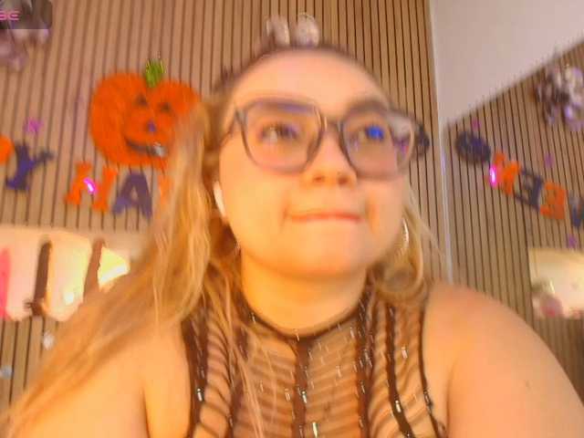 Amber-miller1 live cam on BongaCams