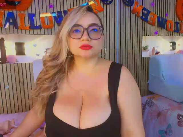 Amber-miller1 live cam on BongaCams