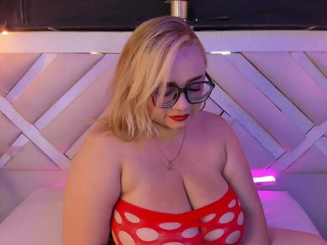 Amber-miller1 live cam on BongaCams