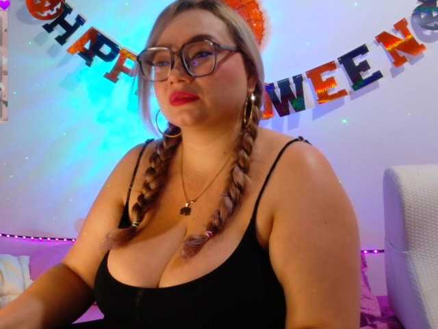 Amber-miller1 live cam on BongaCams