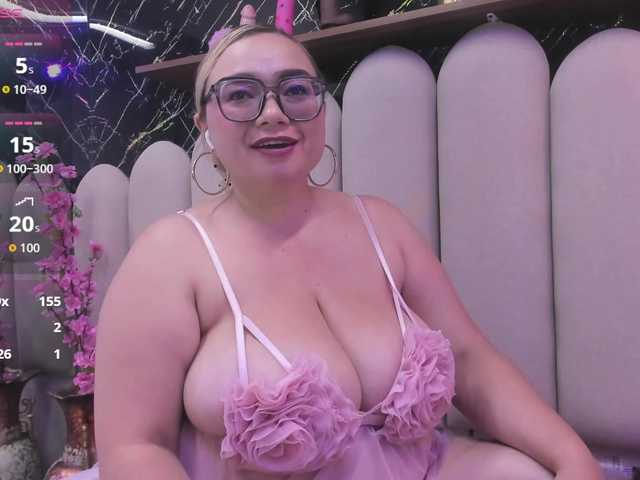 Amber-miller1 live cam on BongaCams