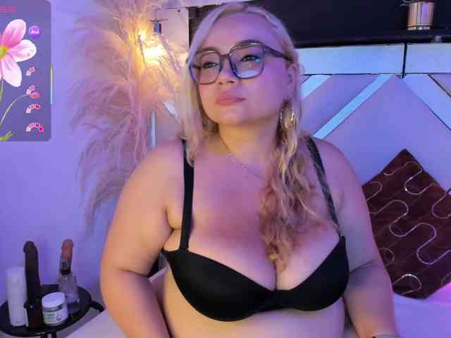 Amber-miller1 webcam