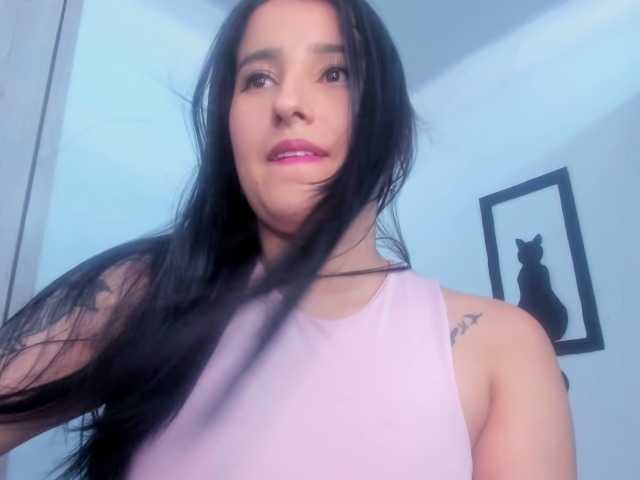 VelvetParis live cam on BongaCams