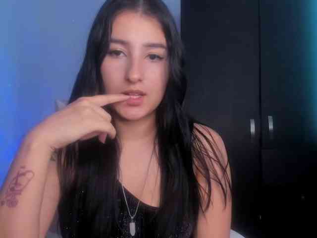 VelvetParis webcam