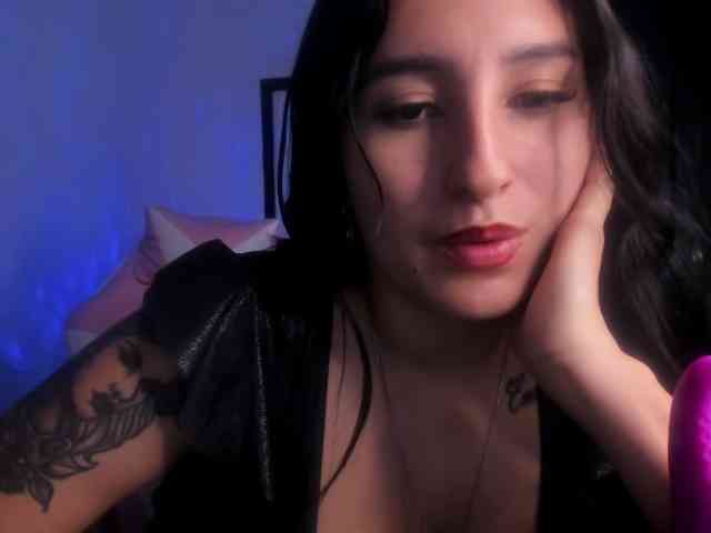 VelvetParis webcam