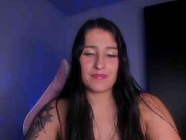 VelvetParis webcam