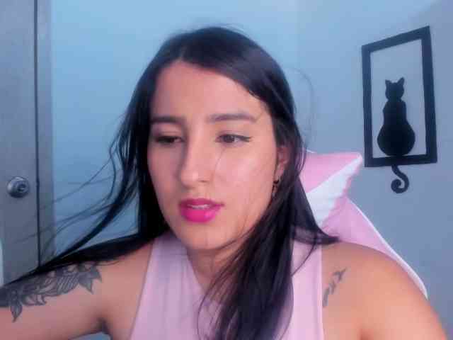 VelvetParis webcam