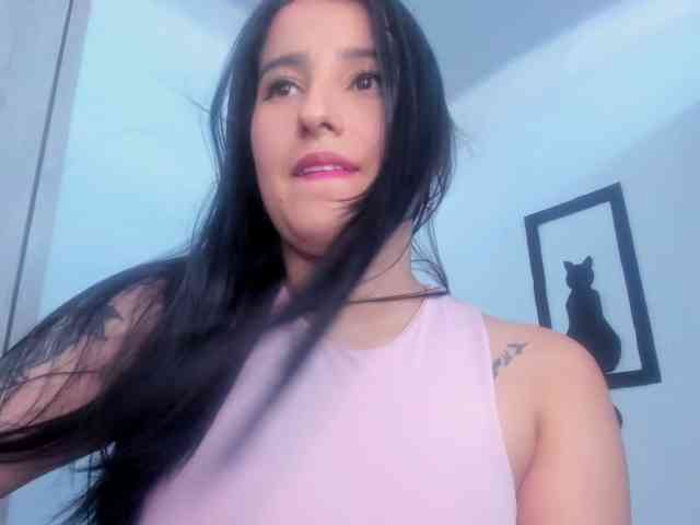 VelvetParis webcam
