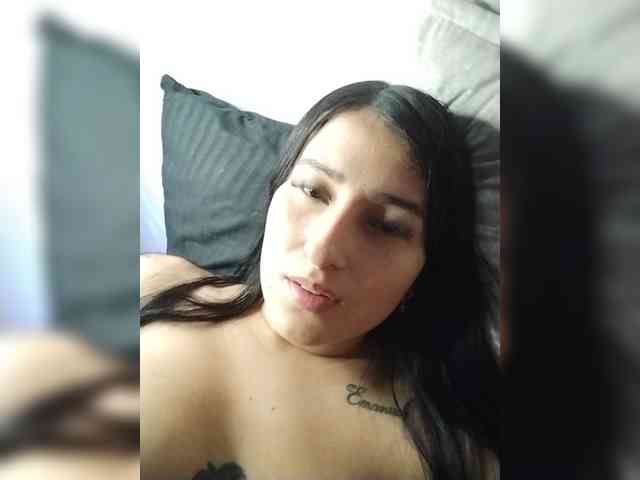 VelvetParis webcam
