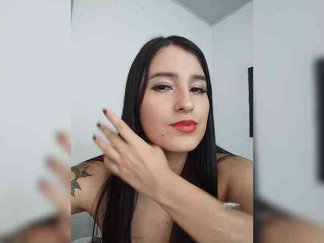 VelvetParis webcam