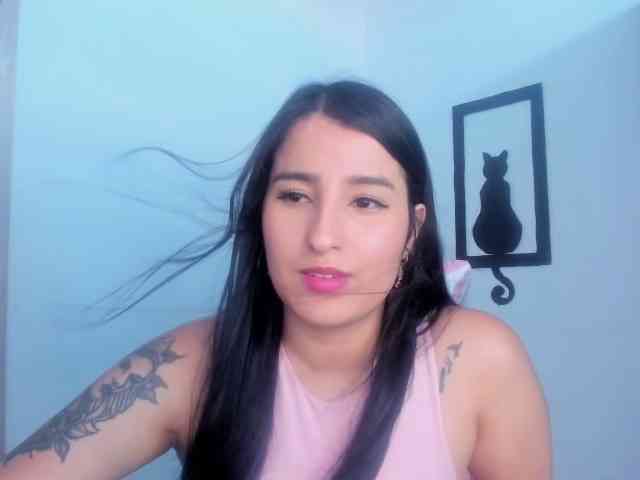 VelvetParis webcam