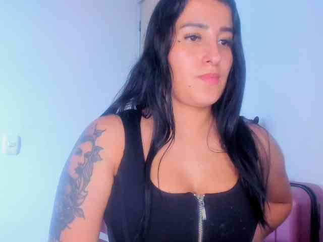 VelvetParis webcam