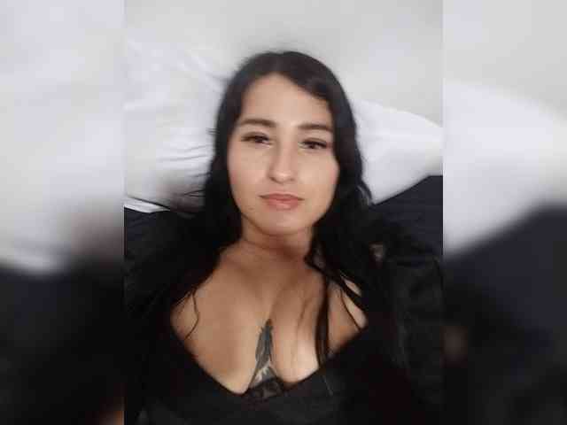 VelvetParis webcam