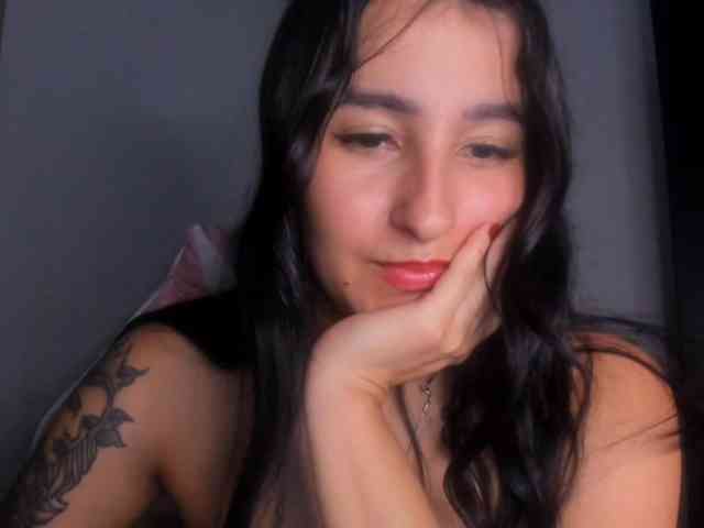 VelvetParis webcam