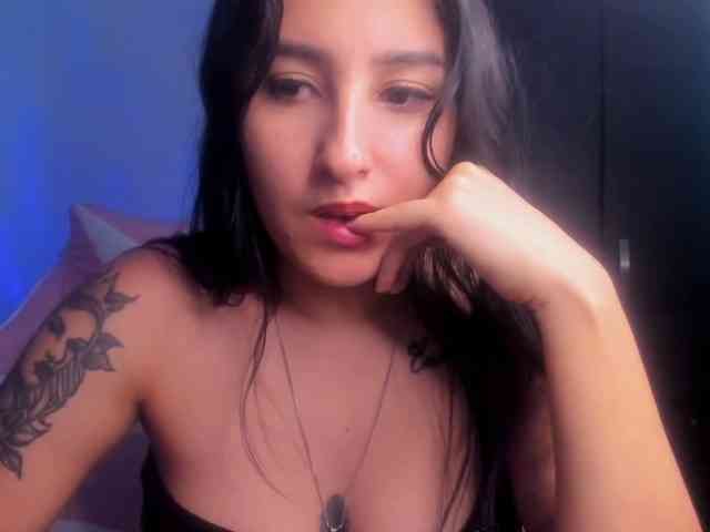 VelvetParis webcam