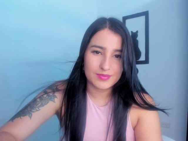 VelvetParis webcam