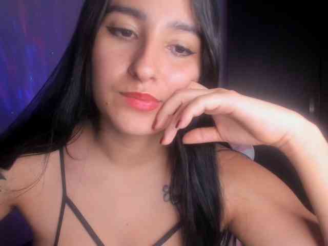 VelvetParis webcam