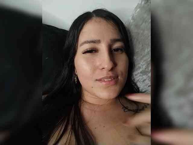 VelvetParis webcam