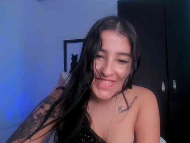 VelvetParis webcam
