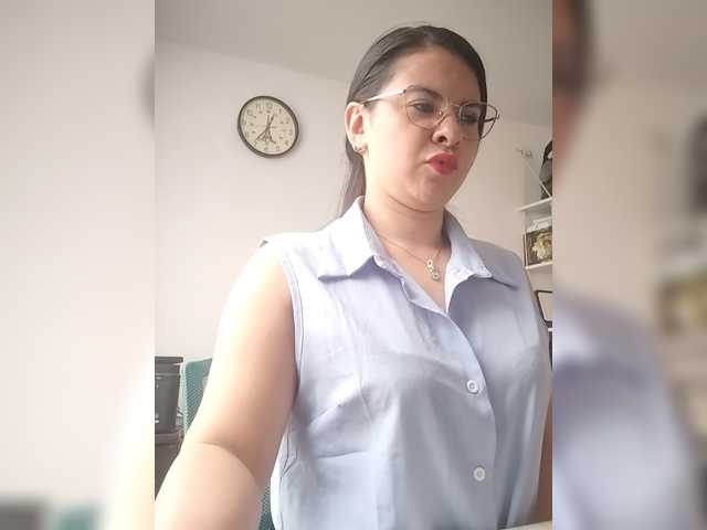 Paolitha25 webcam