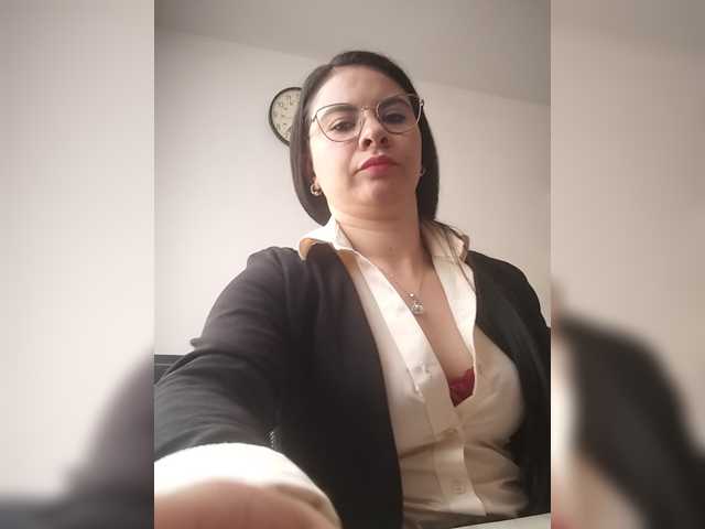 Paolitha25 live cam on BongaCams