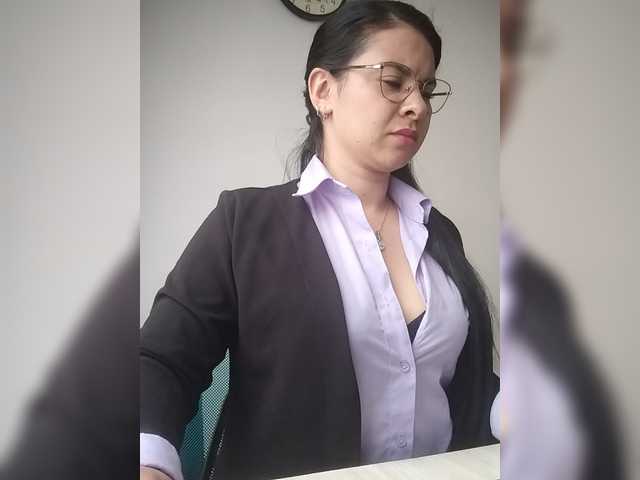 Paolitha25 live cam on BongaCams