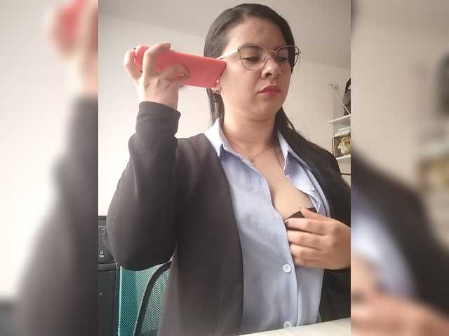 Paolitha25 live cam on BongaCams