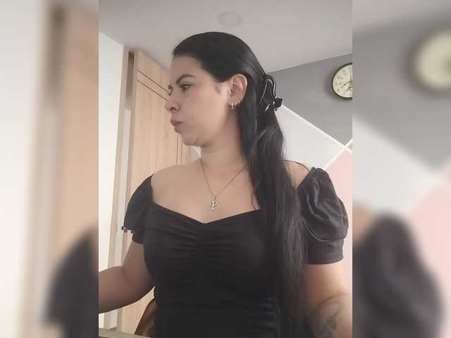 Paolitha25 live cam on BongaCams