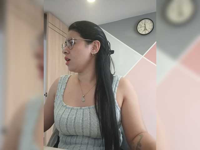 Paolitha25 live cam on BongaCams