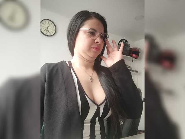 Paolitha25 live cam on BongaCams
