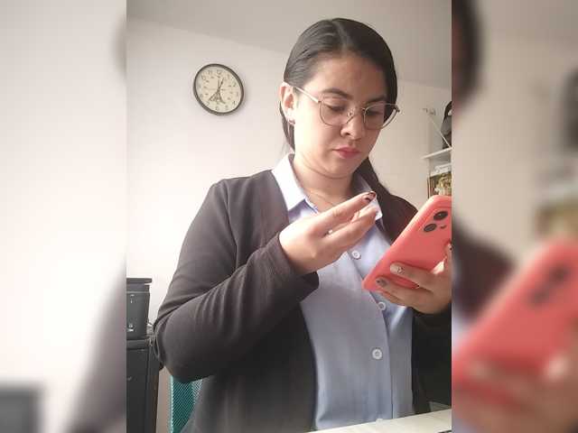 Paolitha25 webcam