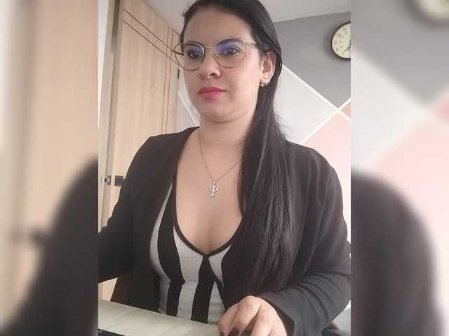 Paolitha25 live cam on BongaCams