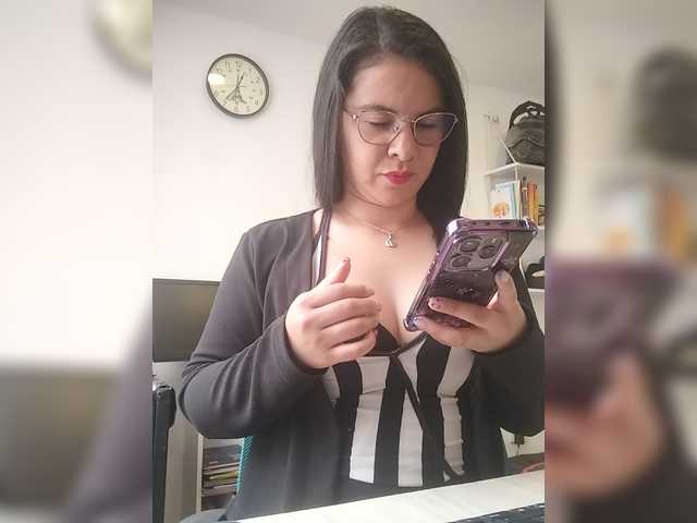Paolitha25 live cam on BongaCams