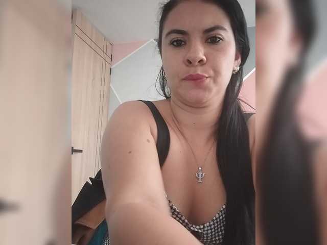 Paolitha25 live cam on BongaCams