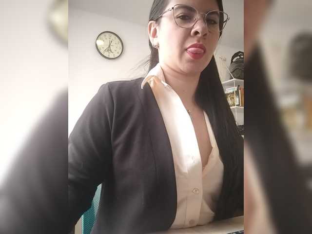 Paolitha25 live cam on BongaCams