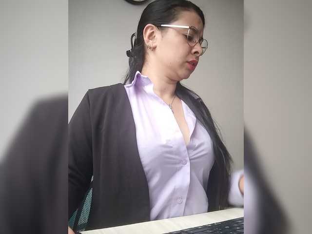 Paolitha25 live cam on BongaCams