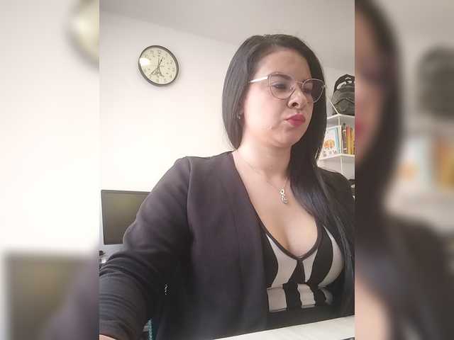 Paolitha25 live cam on BongaCams