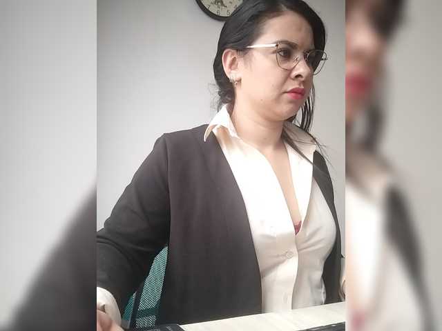 Paolitha25 live cam on BongaCams
