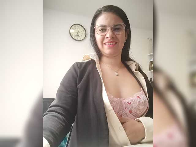 Paolitha25, live now on BongaCams