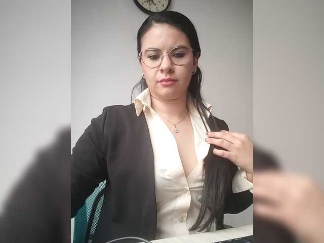 Paolitha25 live cam on BongaCams