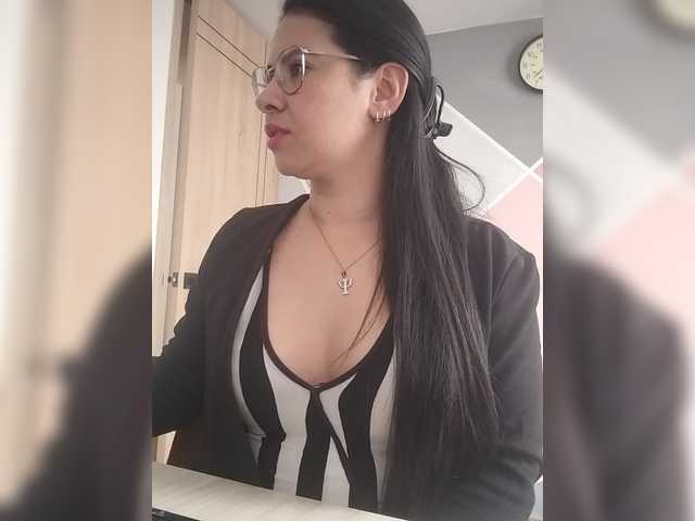 Paolitha25 live cam on BongaCams