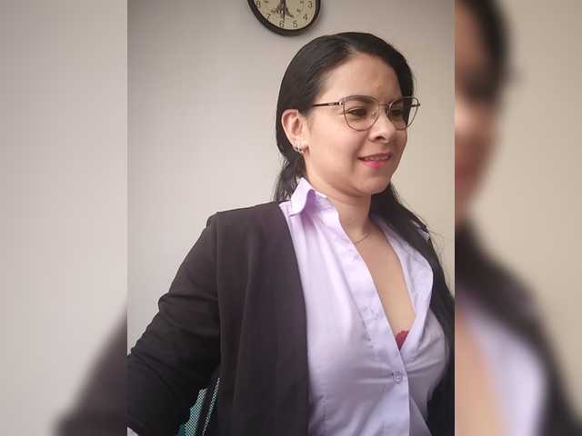Paolitha25 live cam on BongaCams