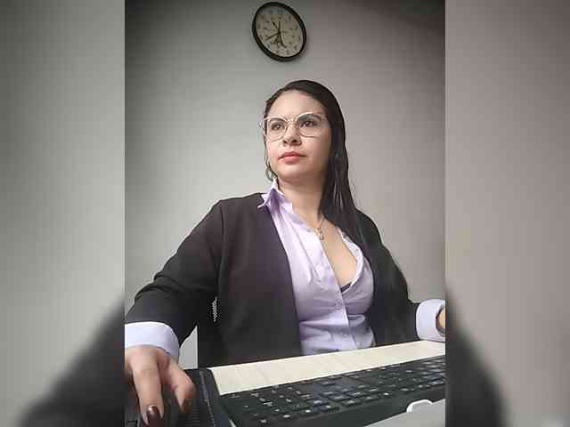 Paolitha25 webcam